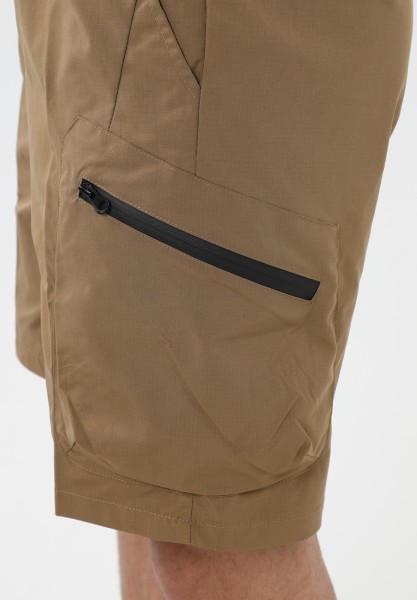 Short cargo
