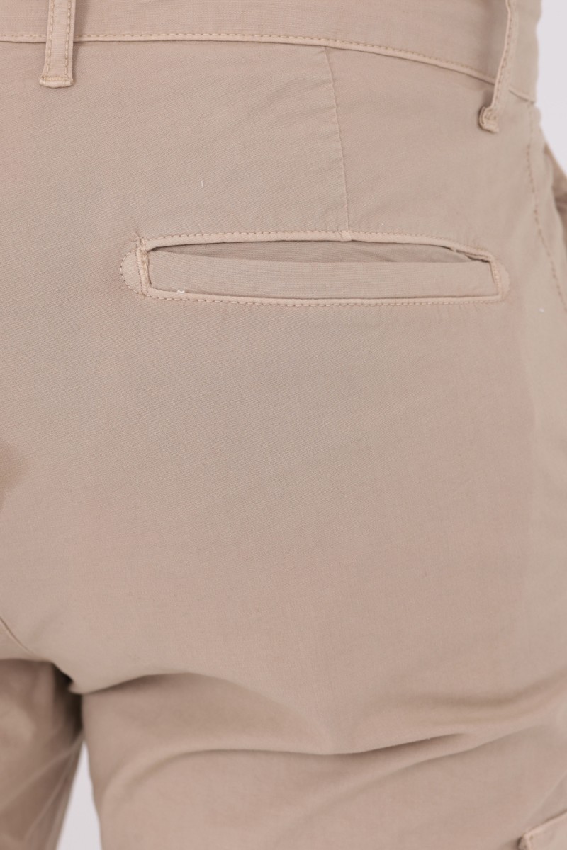 Pantalon cargo